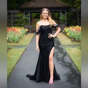 Black Amarra prom dress size 4